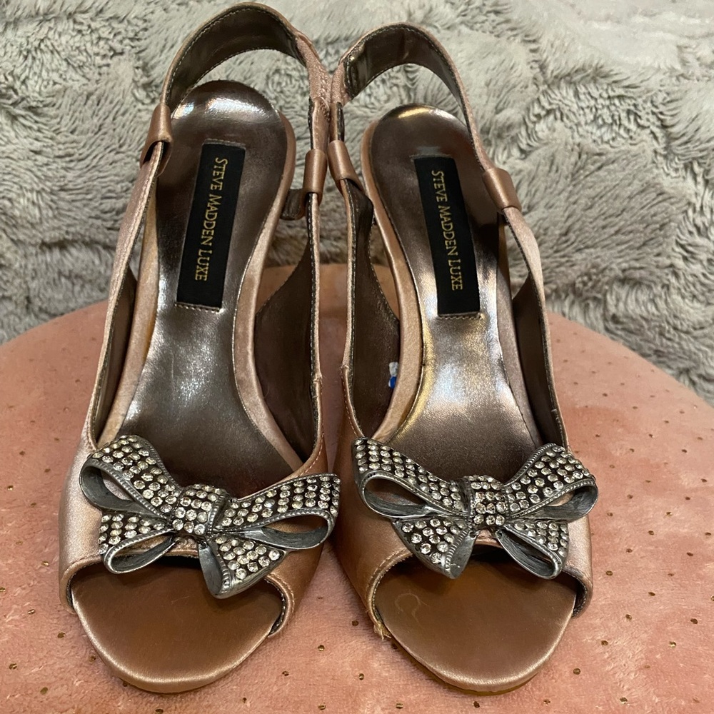 Steve Madden Luxe pink satin slingbacks w/crystals